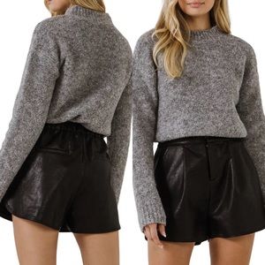 Scotch & Soda grey wool crew neck sweater with gold zipper 🤍